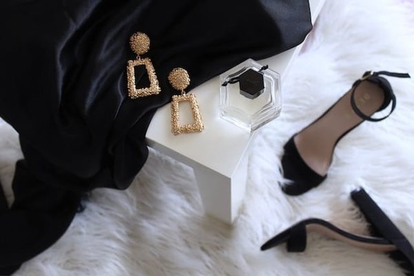 Comment le luxe se réinvente-t-il dans la mode actuelle ?